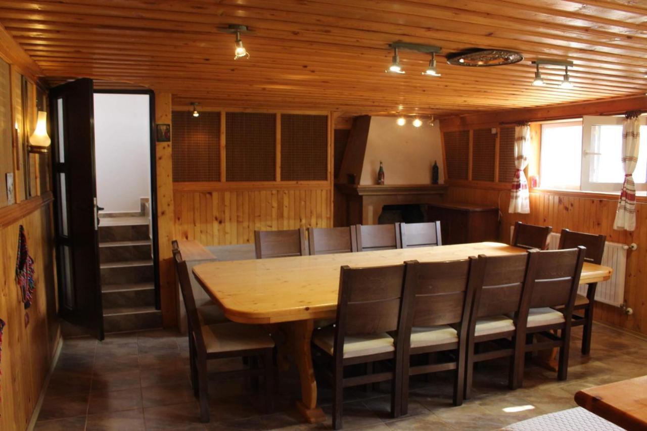 Ezerets Guest House Anita Luaran gambar