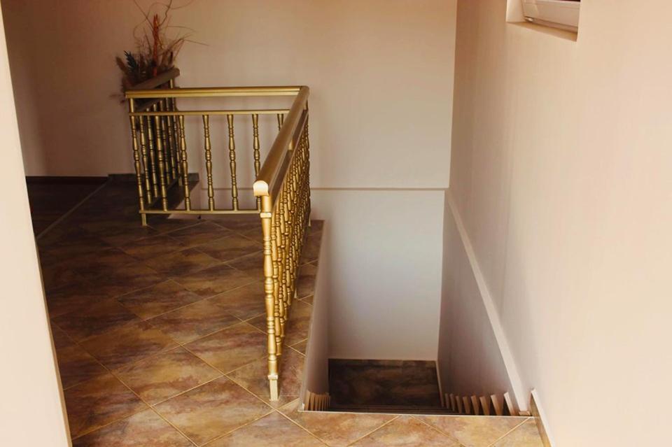 Ezerets Guest House Anita Luaran gambar